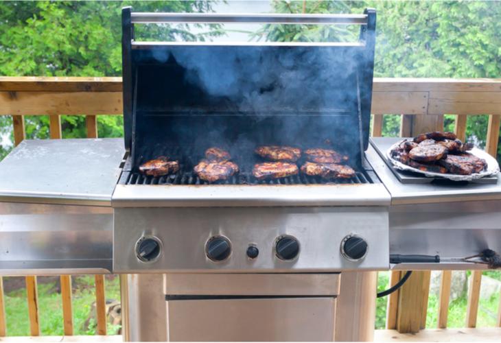 The Best Outdoor Grills for Family and Entertaining