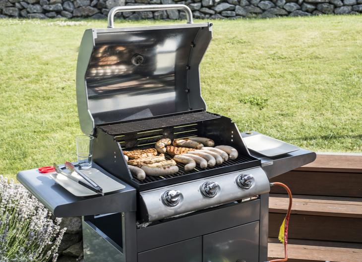 What is the Difference Between 2 and 3-Burner Grills?What is the Difference Between 2 and 3-Burner Grills?