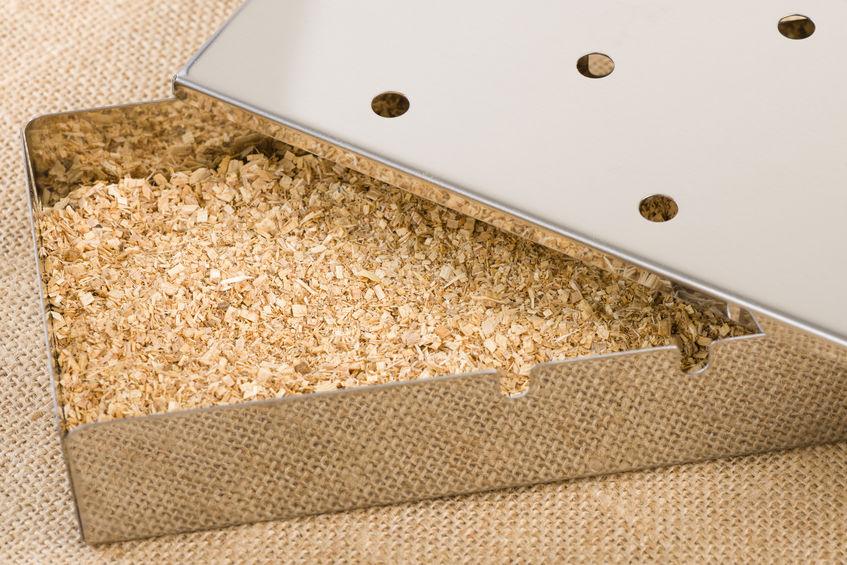 How to Use Woodchips on a Gas Grill