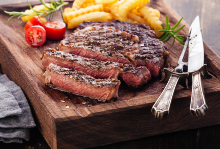 Is Grilled Steak Healthy? An Evidence-Based Nutritional Overview