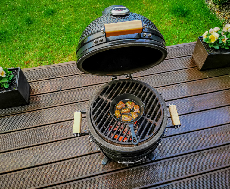 Is a Kamado Grill Safe to Use During Inclement Weather? 