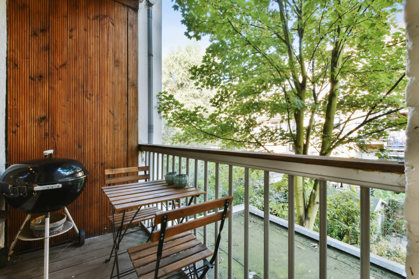 Is it Safe to BBQ On a Balcony?