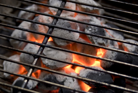 Which is Better,a Kettle Grill or a Barrel Grill? A Comprehensive Comparison for BBQ Enthusiasts