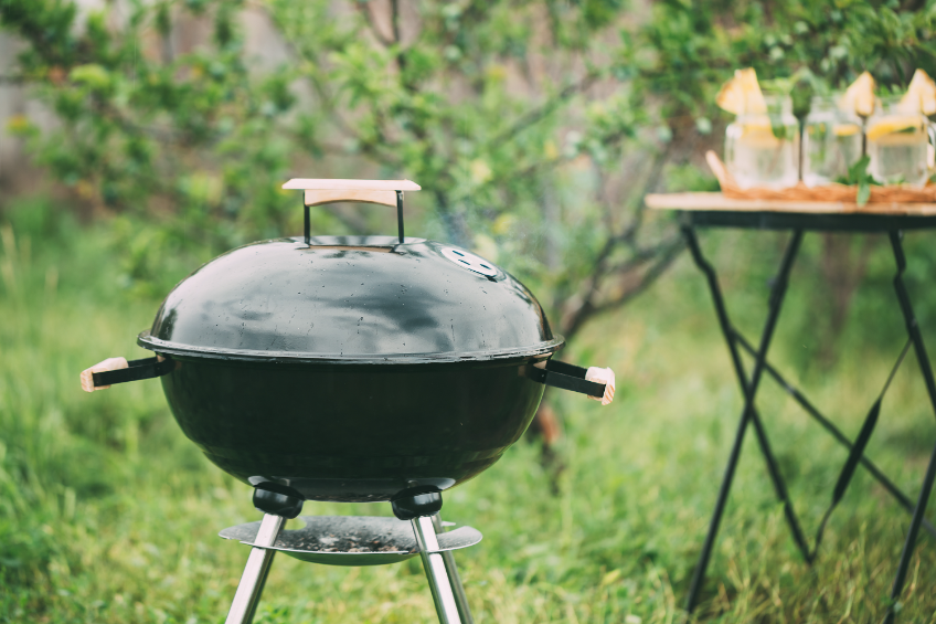 What is the Benefit of a Kettle Grill?