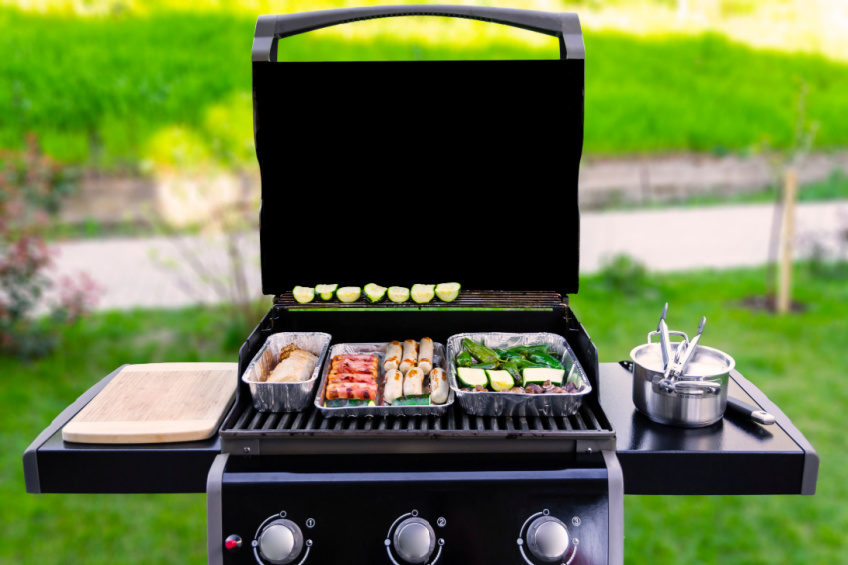 Do I Need a Three- or Four-Burner Grill? 