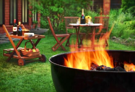 What’s the Best Charcoal Grill for Outdoor Kitchen
