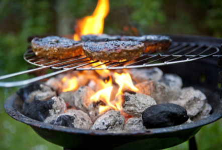 Is It Healthy to Grill on a Charcoal Grill? Exploring the Health Impacts of Charcoal Cooking