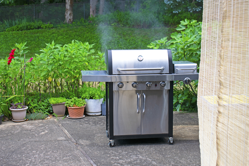 What Grade of Stainless Steel Is Best for a Gas Grill?